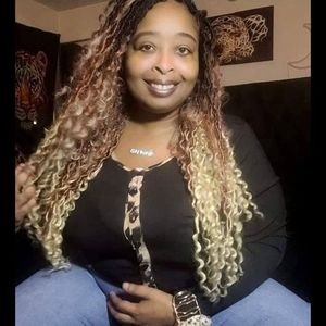 Meet your Posher, Charlene